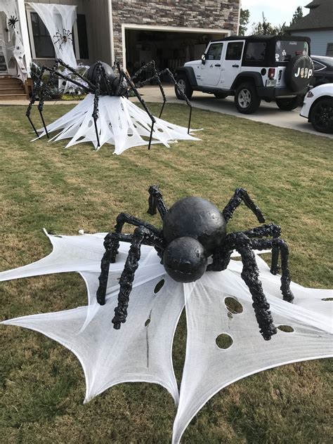 25+ Giant Spider Decorations For Halloween