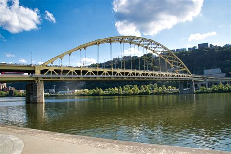 Fort Pitt Bridge (Pittsburgh, 1959) | Structurae