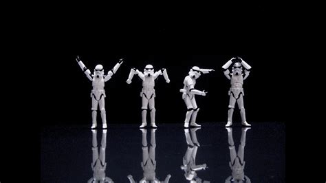 Stormtroopers dance YMCA | Doovi