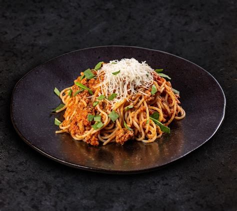 Premium Photo | Italian pasta bolognese