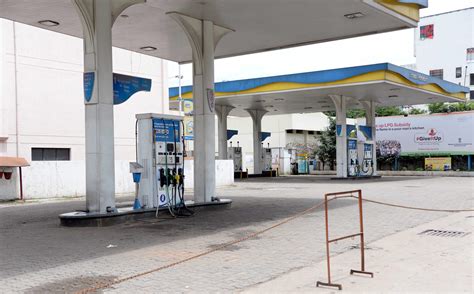 Over 54,000 petrol pumps to hold 'No Sale, No Purchase' strike on October 13; here's why | Zee ...