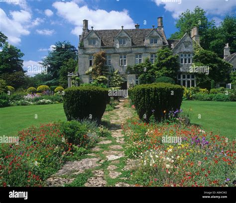 Barnsley House Gardens Gloucestershire Stock Photo - Alamy