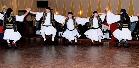 Greek Dance Lessons | Panmessinian Association of Toronto