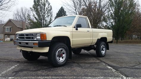 Here’s Exactly What It Cost To Buy And Repair An Old Toyota Pickup Truck