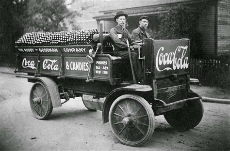 Vintage Photos of Coca-Cola Ads and Delivery Trucks From Between the 1900s and 1970s - Rare ...