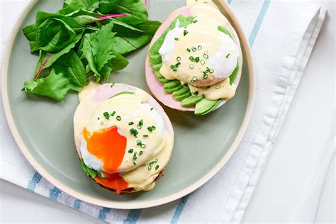 Eggs Benedict Recipe - How to make the best eggs benny