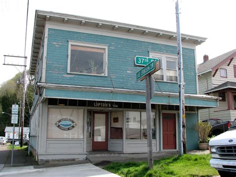 Astoria, Oregon, Daily Photo: When The Goonies Went to the Store