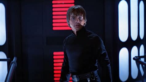 Mark Hamill Wanted Luke Skywalker to Turn to the Dark Side in RETURN OF THE JEDI — GeekTyrant