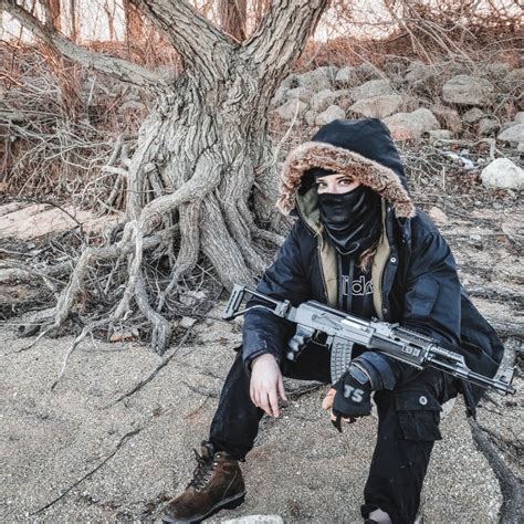 My Shturman Cosplay [Escape From Tarkov] : r/GirlGamers