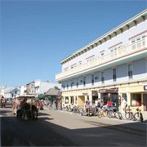 Murray Hotel - 25 Photos & 36 Reviews - Hotels - 7260 Main St, Mackinac ...