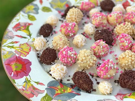 Brigadeiro & Beijinho – Typical Brazilian Party Sweets | Colorful Foodie