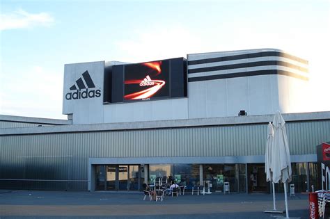 Adidas Outlet