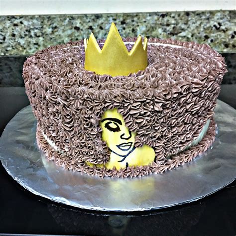 Queen Cake | Queen cakes, Cake, Desserts