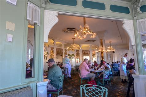 The Plaza Restaurant Lunch Review – Wandering In Disney