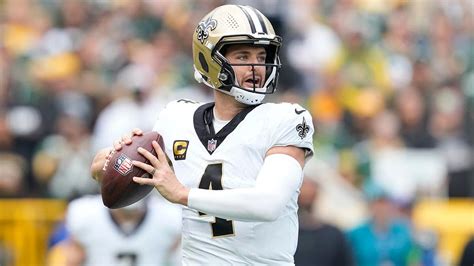 Saints’ Derek Carr leaves game vs Packers with shoulder injury | Fox News