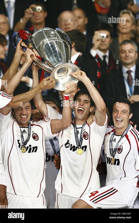 Kaka ac milan champions league hi-res stock photography and images - Alamy