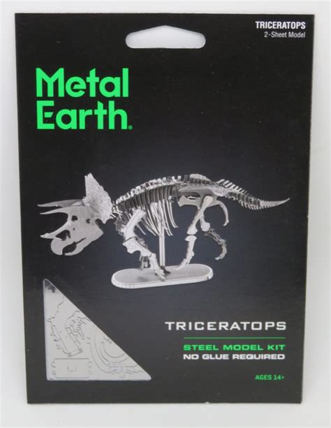 Metal Earth - Dinosaur Triceratops Skeleton - War Game Miniatures