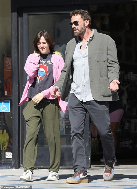 Ben Affleck spends one-on-one time with daughter Seraphina, 13, at pet store in West Hollywood ...