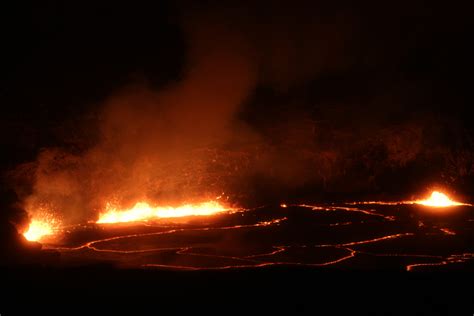 Lava Lake at Halema’uma’u Crater – Oceans To Sail