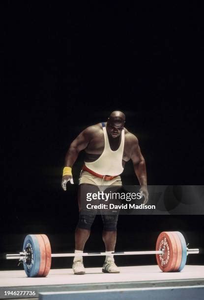 Mark Henry Weightlifting Photos and Premium High Res Pictures - Getty Images