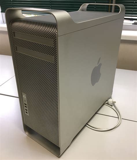 Photo Apple Mac Pro : Apple Power Mac G5 2x2,3 Ghz (6547) (#2076555) - Audiofanzine