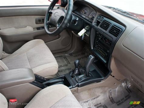 1998 Toyota 4Runner SR5 4x4 interior Photo #45462769 | GTCarLot.com