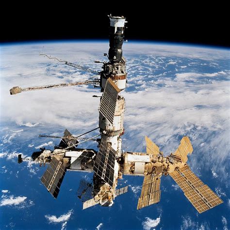 Russian Space Station Mir. Photo Photograph by Everett - Fine Art America