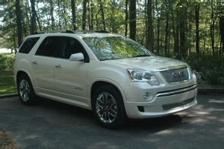 The Car World: 2012 GMC Acadia Denali