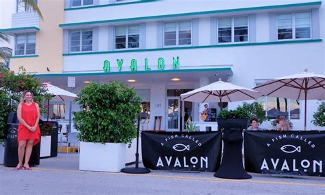 AVALON HOTEL - Miami Beach FL 700 Ocean 33139