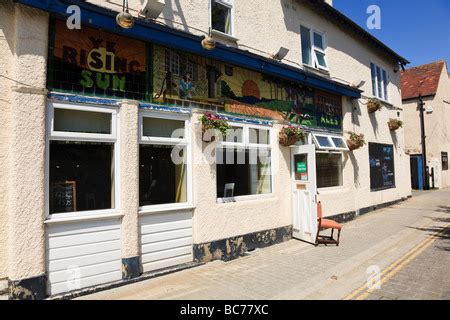 The Rising Sun Warsash Hampshire Stock Photo - Alamy