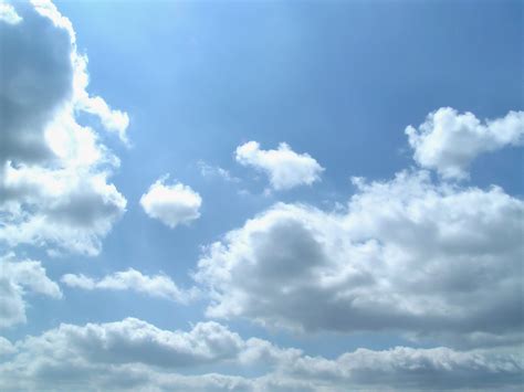 Cielo azul nubes naturaleza wallpaper | 2048x1536 | 865269 | WallpaperUP