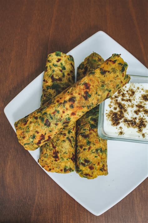 Methi Paratha Recipe - Spice Up The Curry