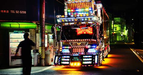 Dekotora: the decorated trucks of Japan – a photo essay