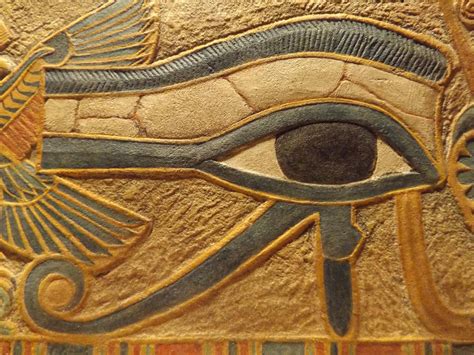 Download Egyptian Eye Of Horus Picture | Wallpapers.com