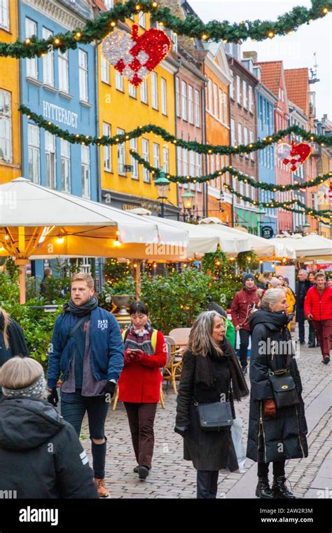 Christmas Market in Nyhavn, Copenhagen, Denmark Stock Photo - Alamy