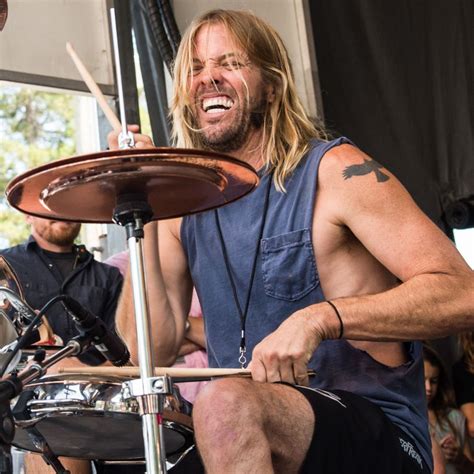 Taylor Hawkins’ Son Shane Joins Foo Fighters for Performance | Us Weekly