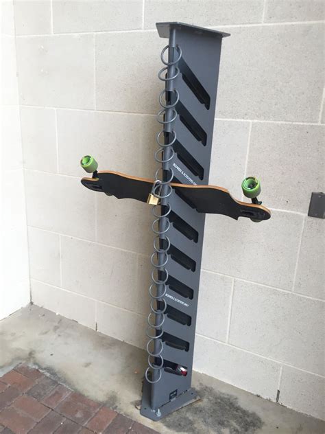 A rack to lock up your skateboard http://ift.tt/2kqrgr0 | Lock up, Rack ...