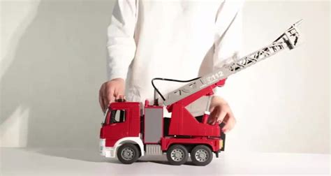 Large Fire Truck Toy Shooting Water With Working Pump And Ladder Big ...