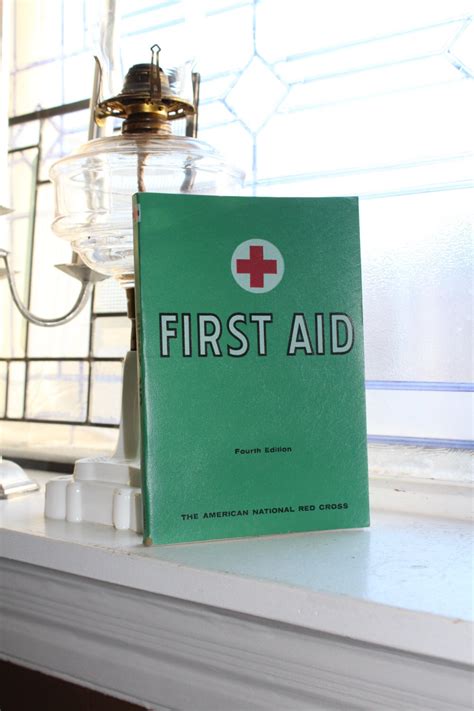 Vintage Red Cross First Aid Manual Fourth Edition 1967