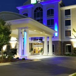 Holiday Inn Express & Suites Aiken - 35 Photos - Hotels - 2897 Whiskey Rd, Aiken, SC - Phone ...