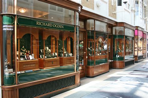 Burlington Arcade in London - Opulent Shopping Arcade with High-End ...