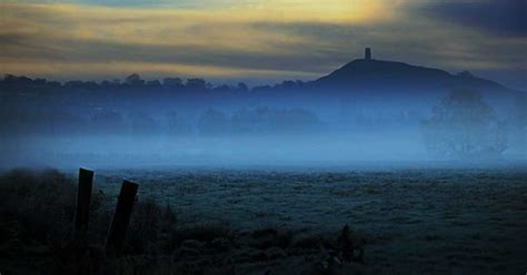 Avalon: A Real Island Obscured by Legend, or Just a Legendary Island? | Ancient Origins