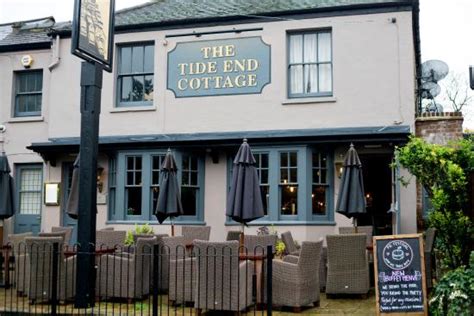 THE TIDE END COTTAGE PUB, Teddington - Updated 2024 Restaurant Reviews, Menu & Prices - Tripadvisor