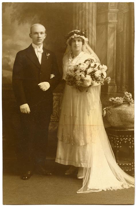 9 Old Wedding Photos - Charming! - The Graphics Fairy