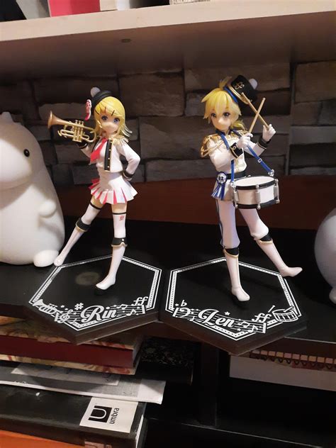 My Rin and Len figures : Vocaloid