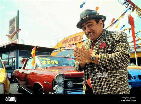Danny devito matilda 1996 hi-res stock photography and images - Alamy