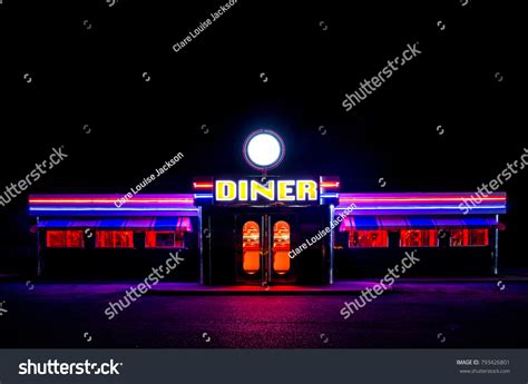 793 Retro Diner Exterior Images, Stock Photos & Vectors | Shutterstock