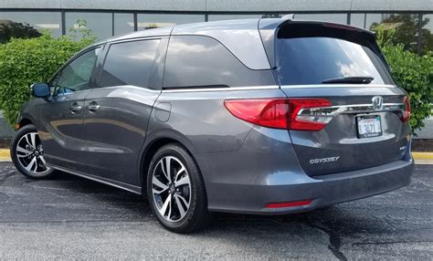 Test Drive: 2018 Honda Odyssey Elite | The Daily Drive | Consumer Guide ...