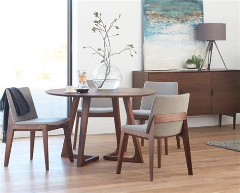 Top 9 Most Easiest and Coolest Round Dining Table Design Ideas