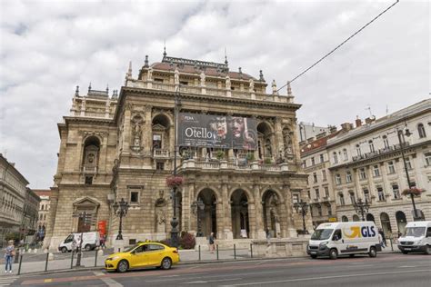 Hungarian State Opera House in Budapest. Editorial Photo - Image of otello, city: 70676016